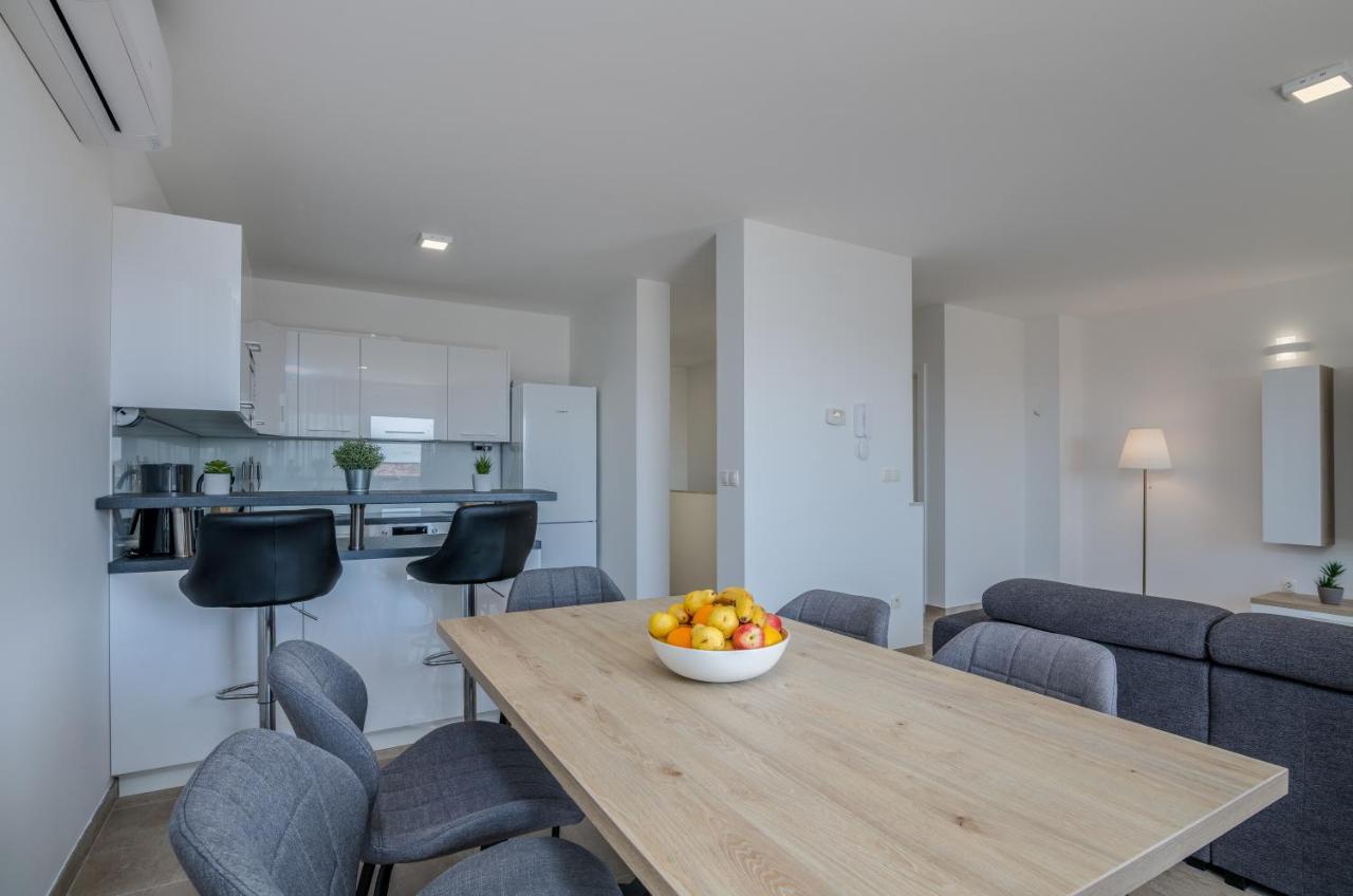 Appartment Divine Krk Town Esterno foto