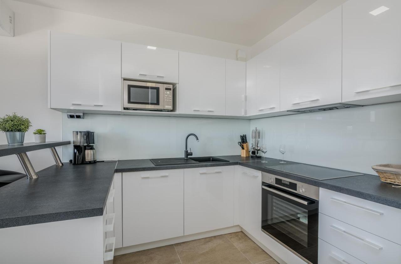 Appartment Divine Krk Town Esterno foto